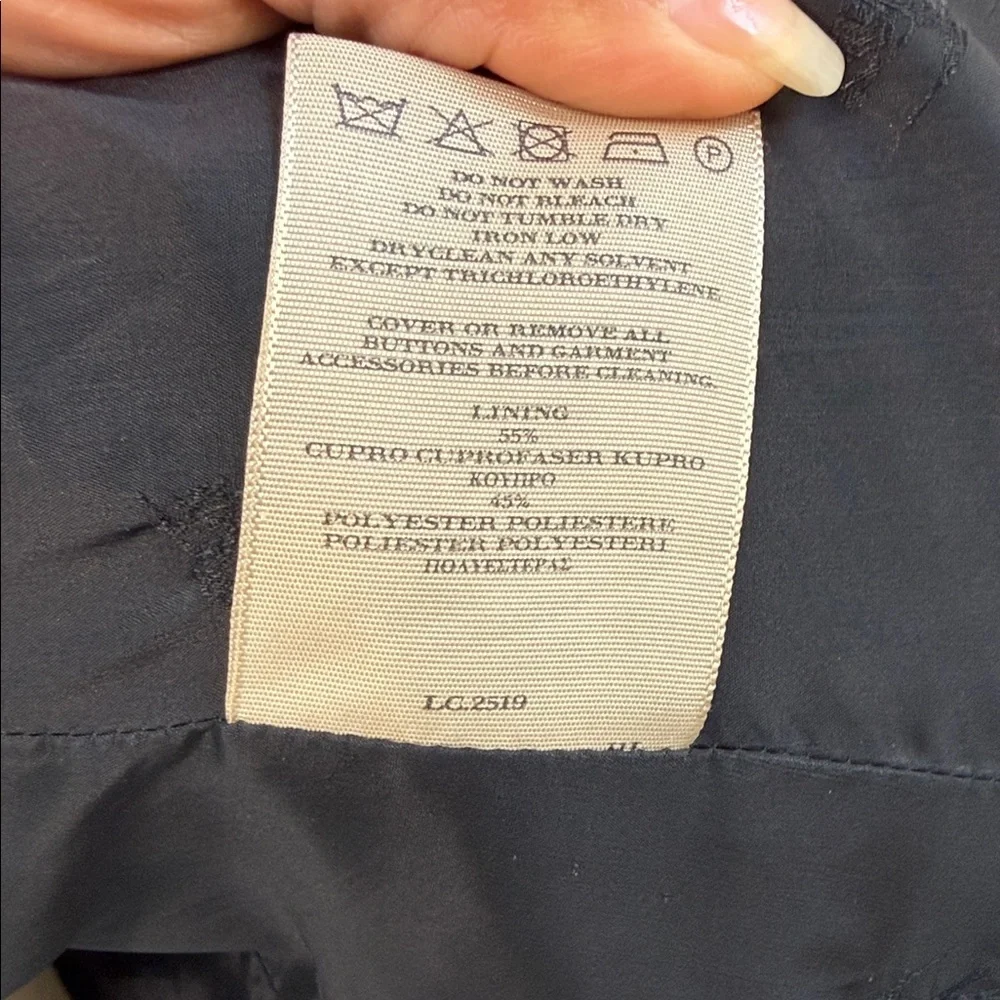 Burberry Size 6 Classic Black Women's Blazer - Picture 14 of 16